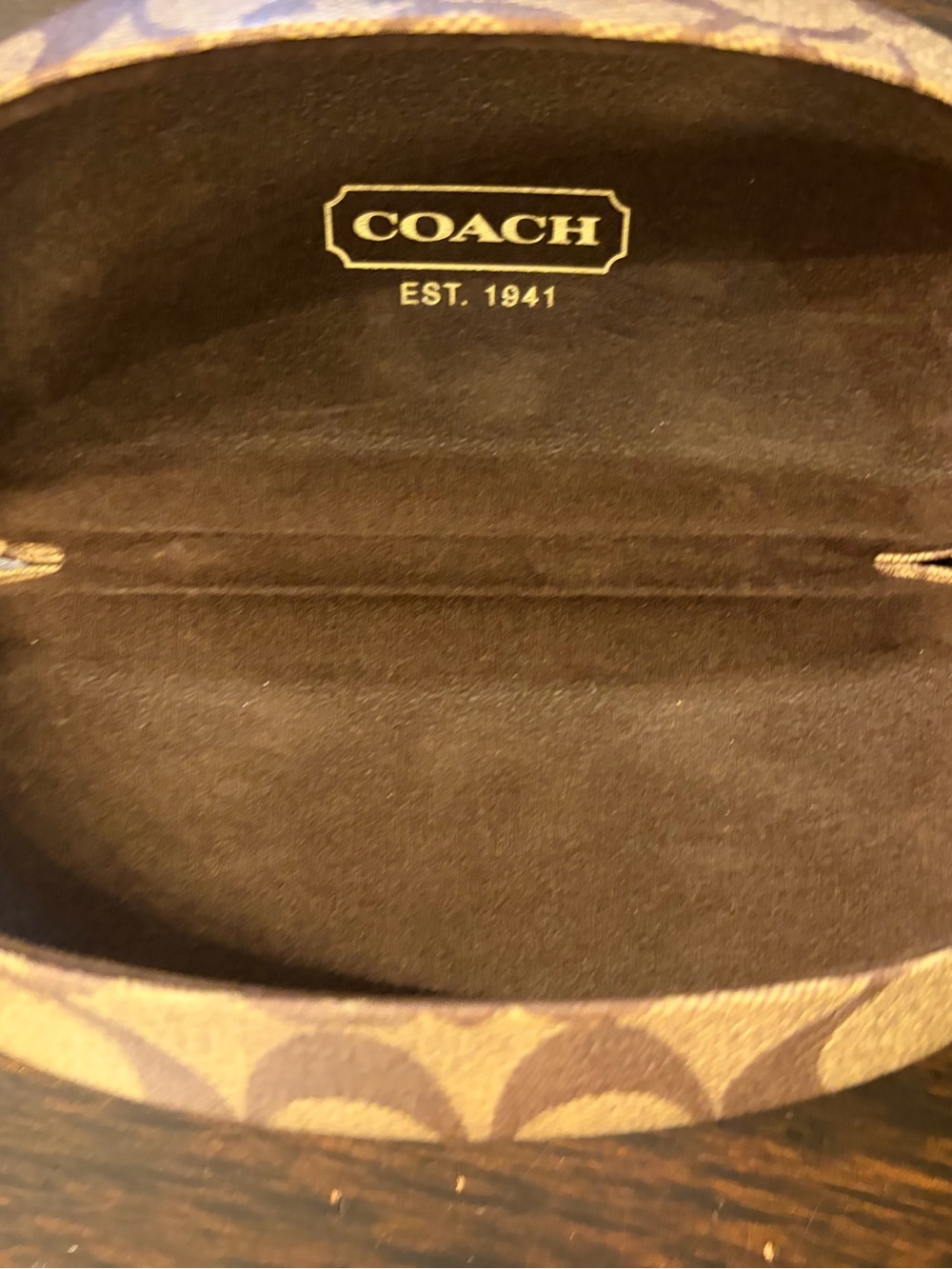 Coach Signature Sunglasses Case in Brown and tan